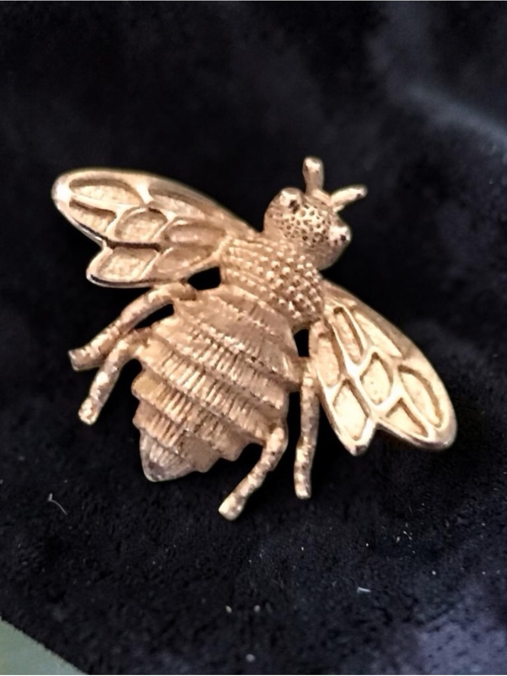Vintage Gold tone Bee Brooch